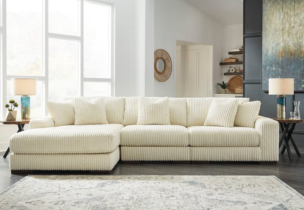 211 - 3PC Sectional LAF Chaise