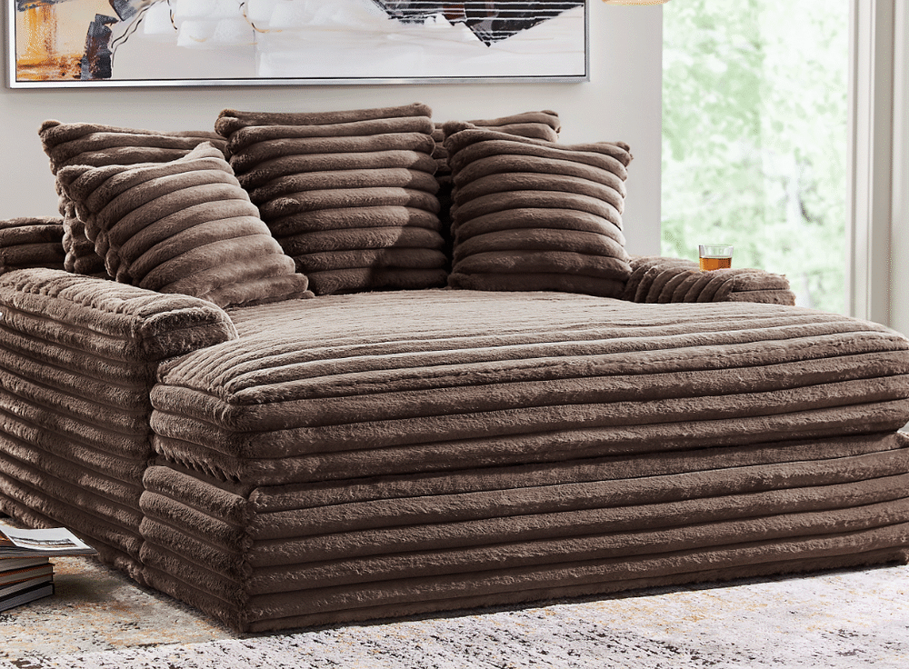 4500 - Chocolate Chaise Lounge