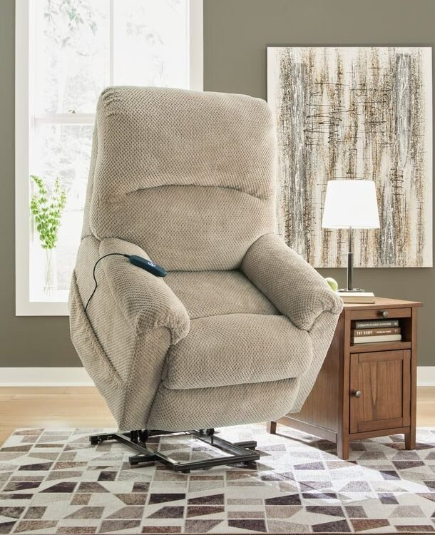 Ashley 4710312 - Power Lift Recliner