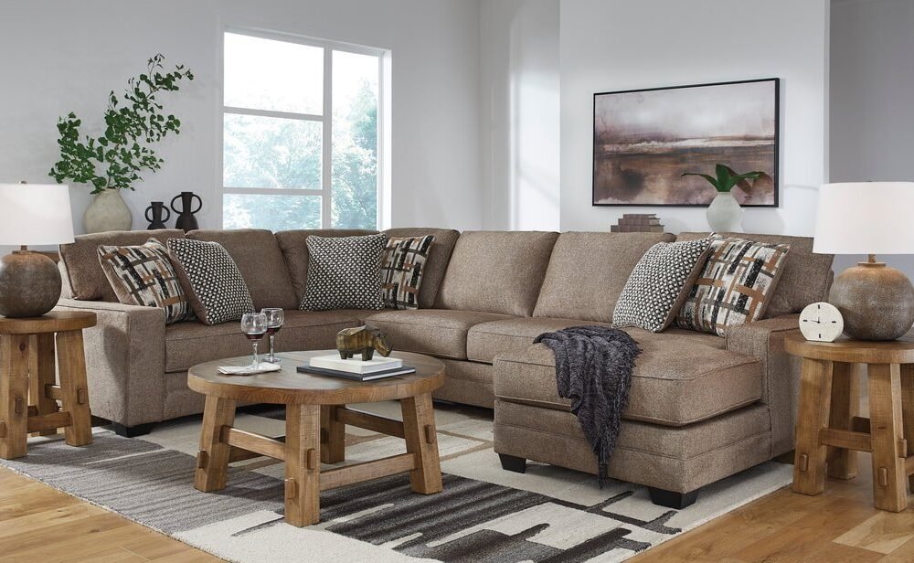 Ashley 982-01 Sectional