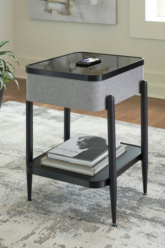a4000550_orig.jpeg A4000550 - Accent Table w/Speaker (USB PORT)