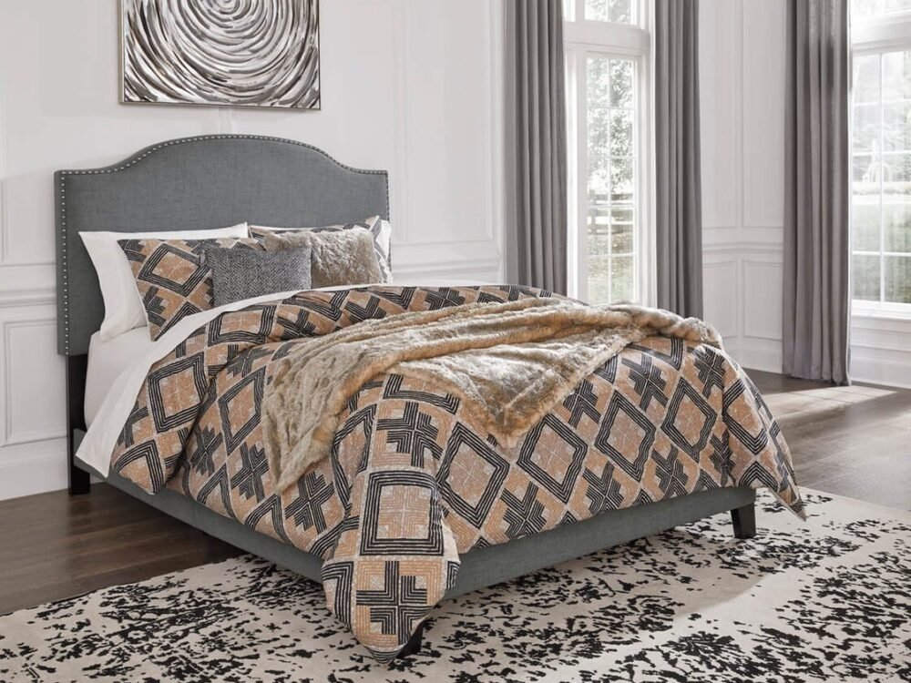 b100-4.jpeg B100 Platform- Queen, King