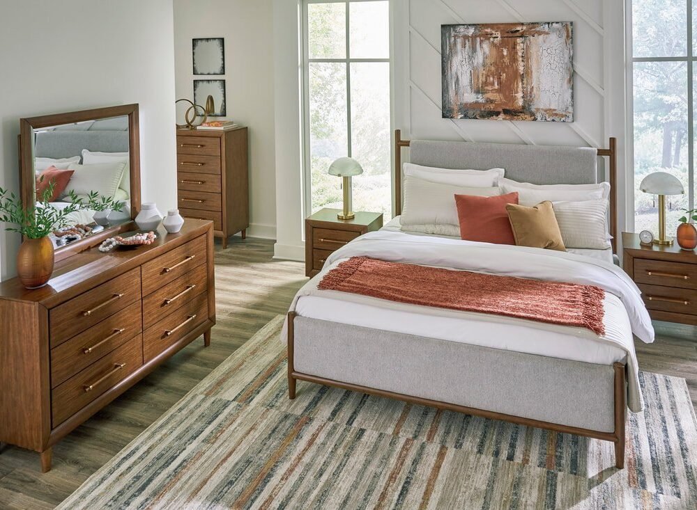 Ashly B615 - Bedroom Set 4pc or 5pc - Queen, King