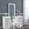B822 - Vanity w/Stool (LED Lights)