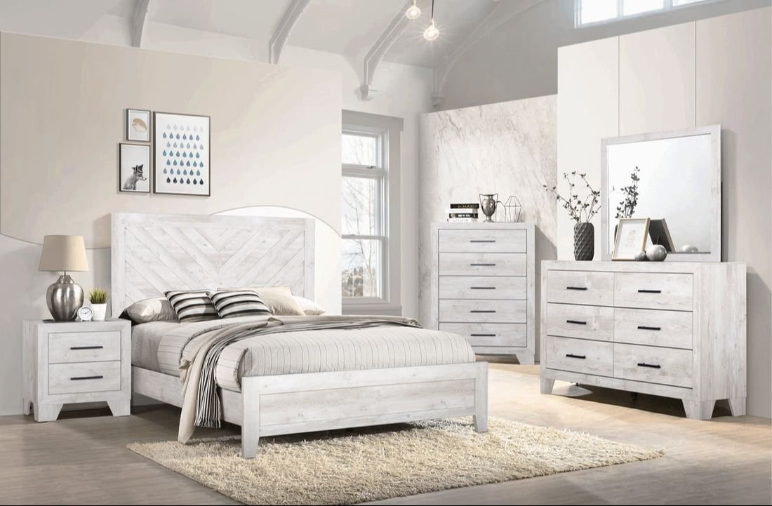HH3520 - 5pc Bedroom Set - Queen, King